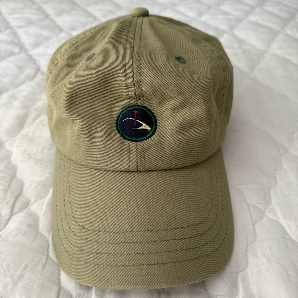 Olive Green eagle point golf hat. Perfect condition. Exclusive.